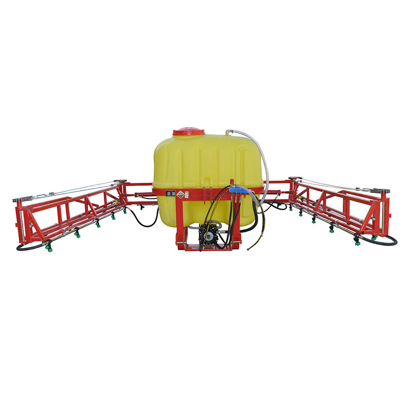 Hydraulic spraying tractor boom sprayer